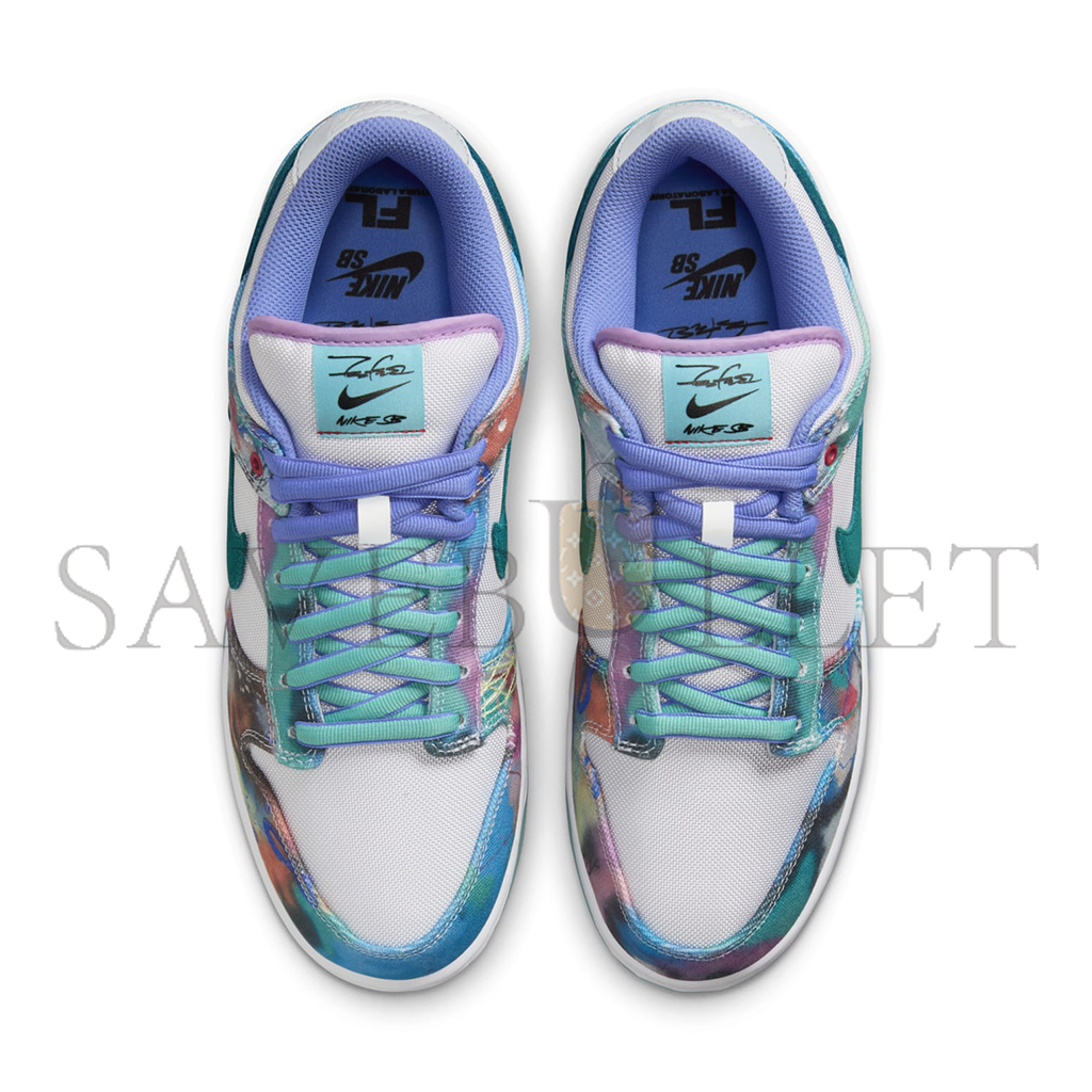 NIKE FUTURA LABORATORIES X NIKE SB DUNK LOW HF6061-400