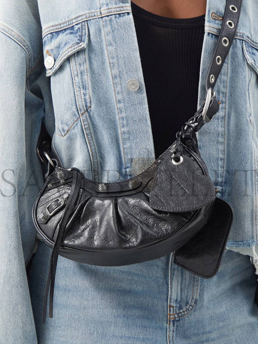 BALENCIAGA BLACK CAGOLE XS LEATHER SHOULDER BAG  MATCHESFASHION US (24*13.5*5.4cm)