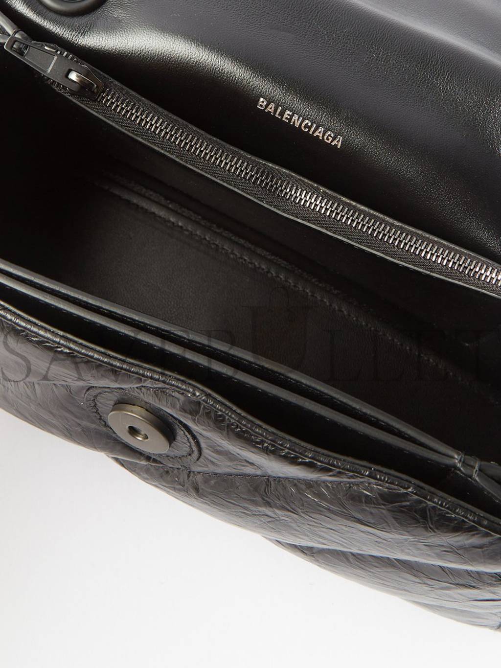 BALENCIAGA BLACK CRUSH S QUILTED CREASED-LEATHER SHOULDER BAG MATCHESFASHION US (25.5*15*6.4cm)