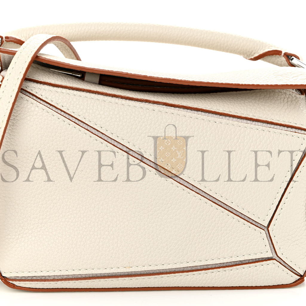 LOEWE CALFSKIN MINI PUZZLE BAG SOFT WHITE (18*12.5*8cm)