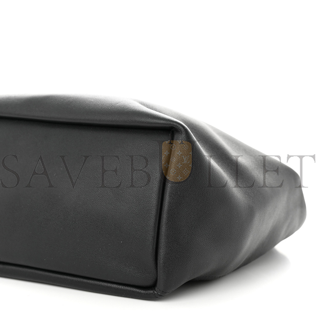 LOEWE NAPPA MEDIUM SQUEEZE BAG BLACK (29*20*11cm)